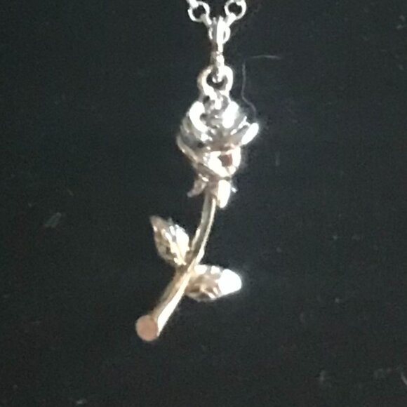 Jewelry - STERLING SILVER ROSE SHAPED PENDANT NECKLACE